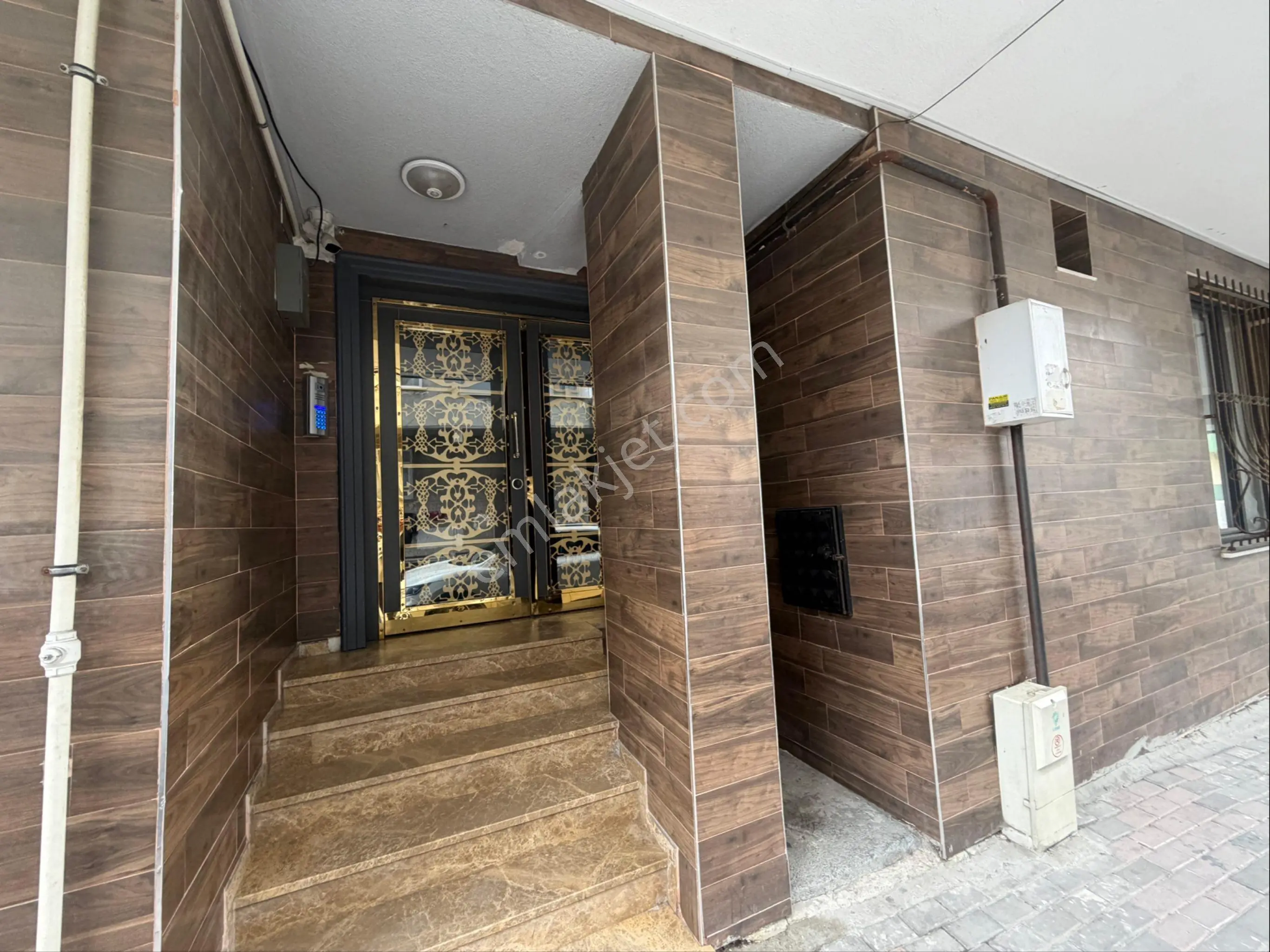Remaxtan Üst Katı Yüksek Tavanlı, Kullanışlı Ferah Dubleks Daire - Görsel 3