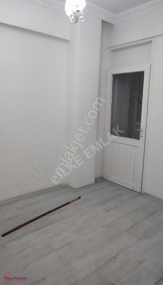 Ayşekadın Cadde Üzeri-şükrüpaşa Okulu Karşısı-ara Kat 3+1 - Görsel 11
