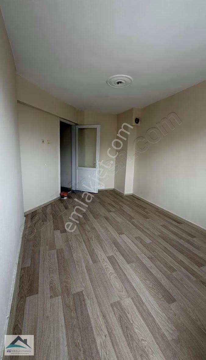 Ege Mahallesi Süper Mevkii'de Kiralık Geniş Daire - Görsel 12