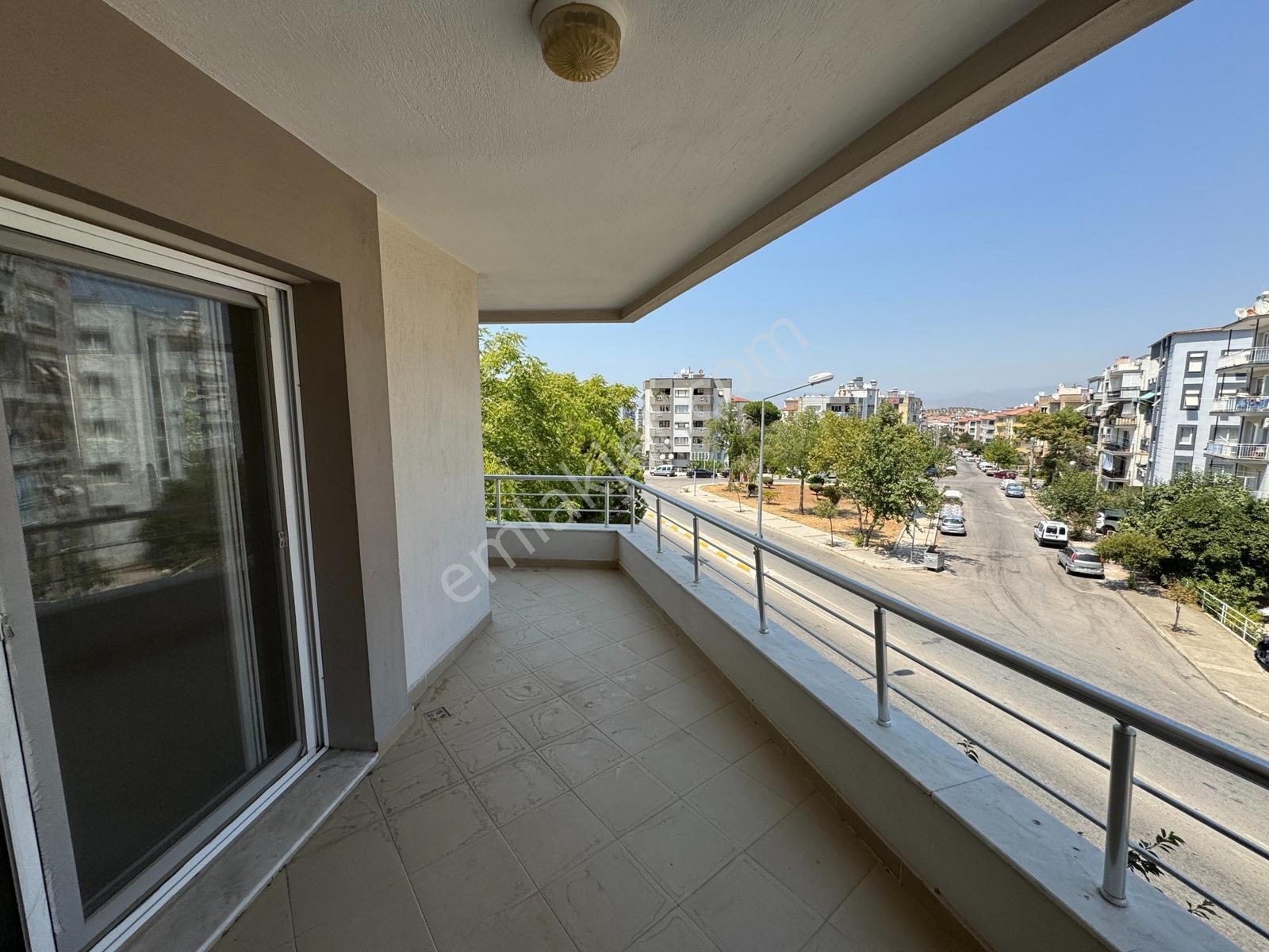 Kent Gayrimenkul'den Hürriyet Mahallesi'nde Kiralık 4+1 Daire - Görsel 7