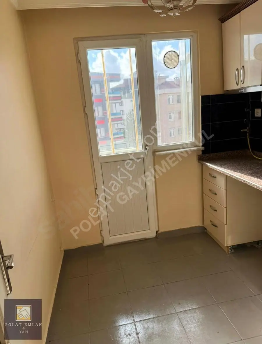 Kiralık Daire 2+1 Arakat Asansörlü Balkonlu - Görsel 4
