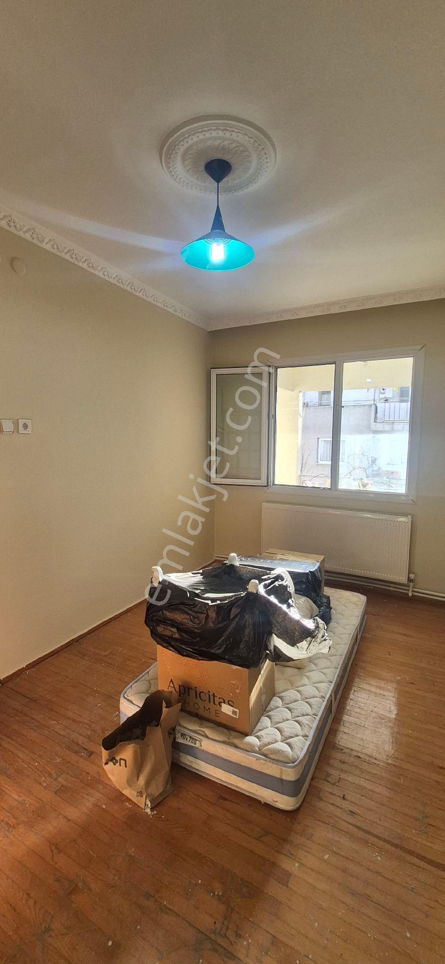 Bornova Pınarbaşında 2+1 Satılık Daire . - Görsel 17