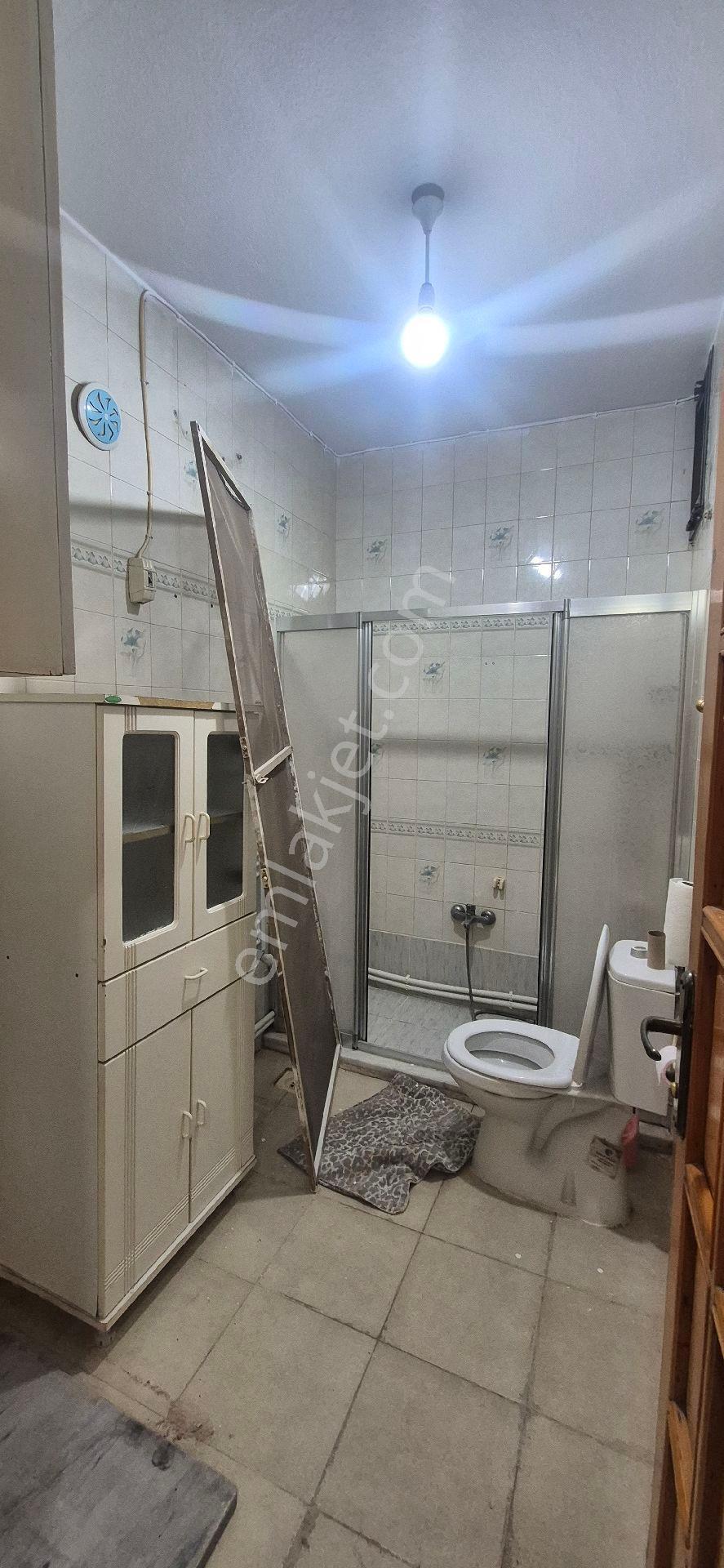Bornova Pınarbaşında 2+1 Satılık Daire . - Görsel 7