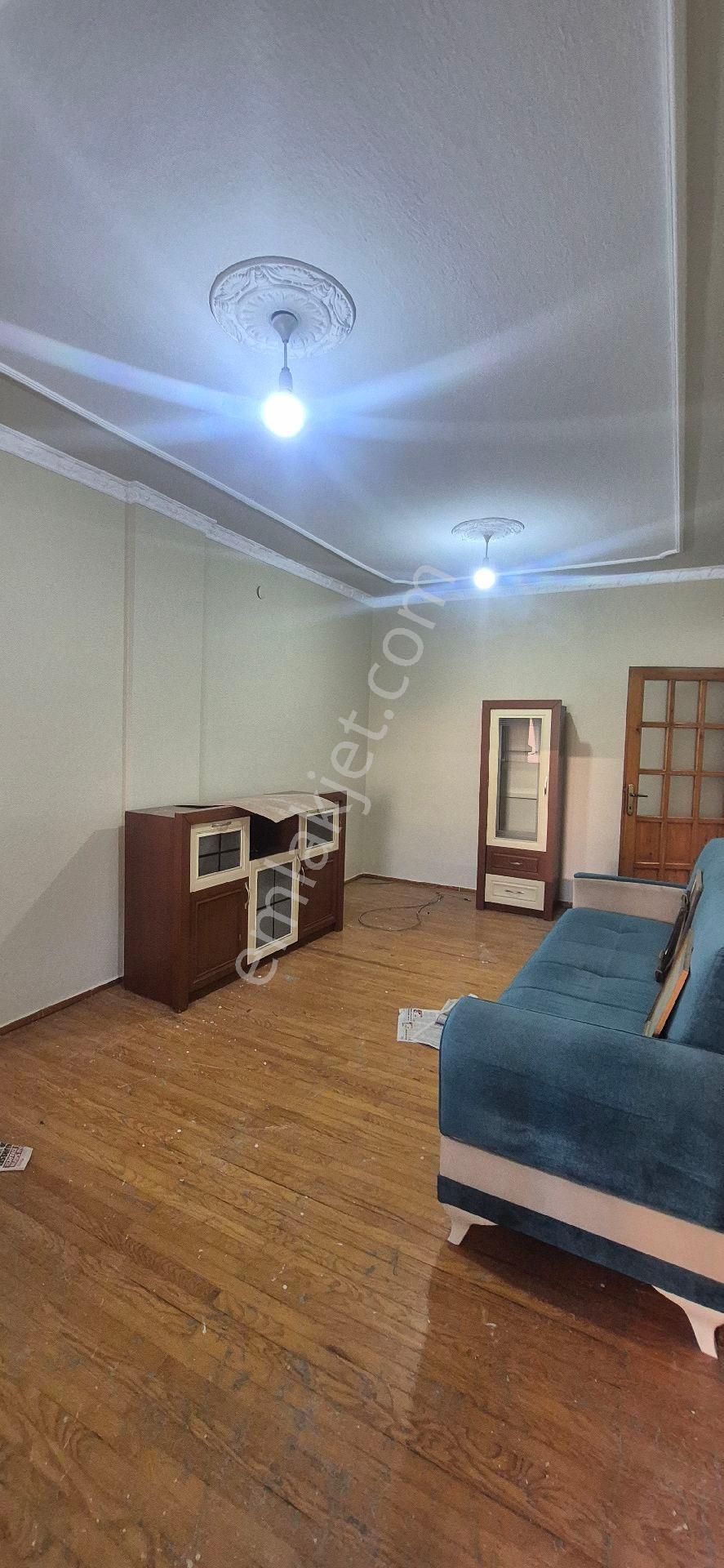 Bornova Pınarbaşında 2+1 Satılık Daire . - Görsel 15