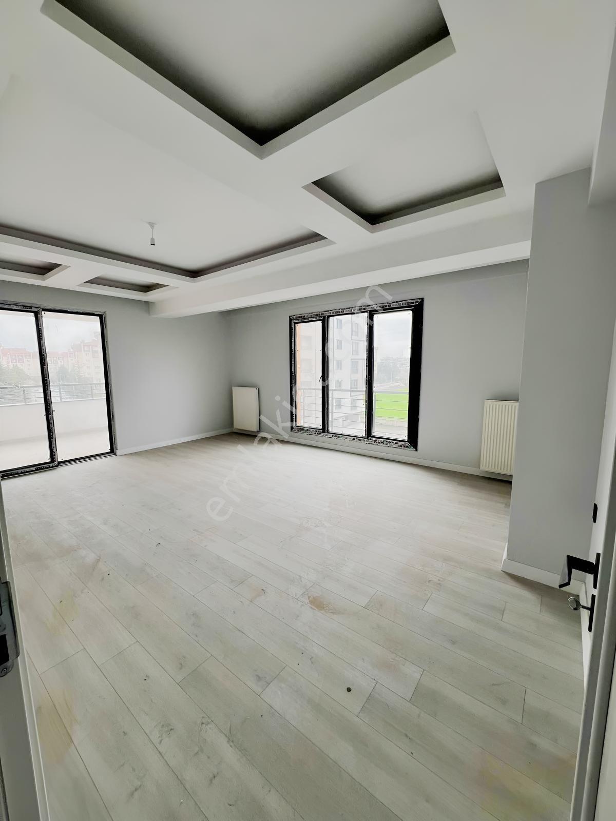 Turpa Özka355den Satılık Irmağa Cephe Site İçinde Lüks 3+1 - Görsel 19