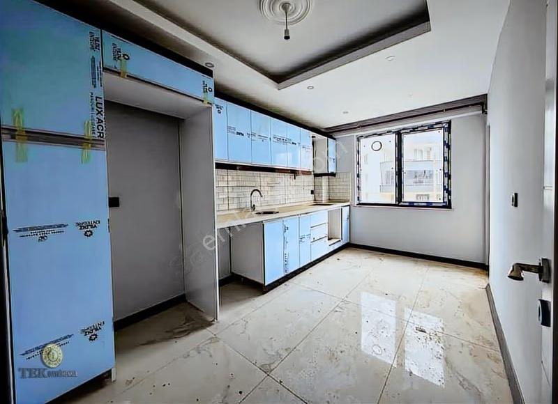 Hatip Mah. De Havuzlu Güvenlikli Site İçi 2+1 110m² Lüx Daire - Görsel 14