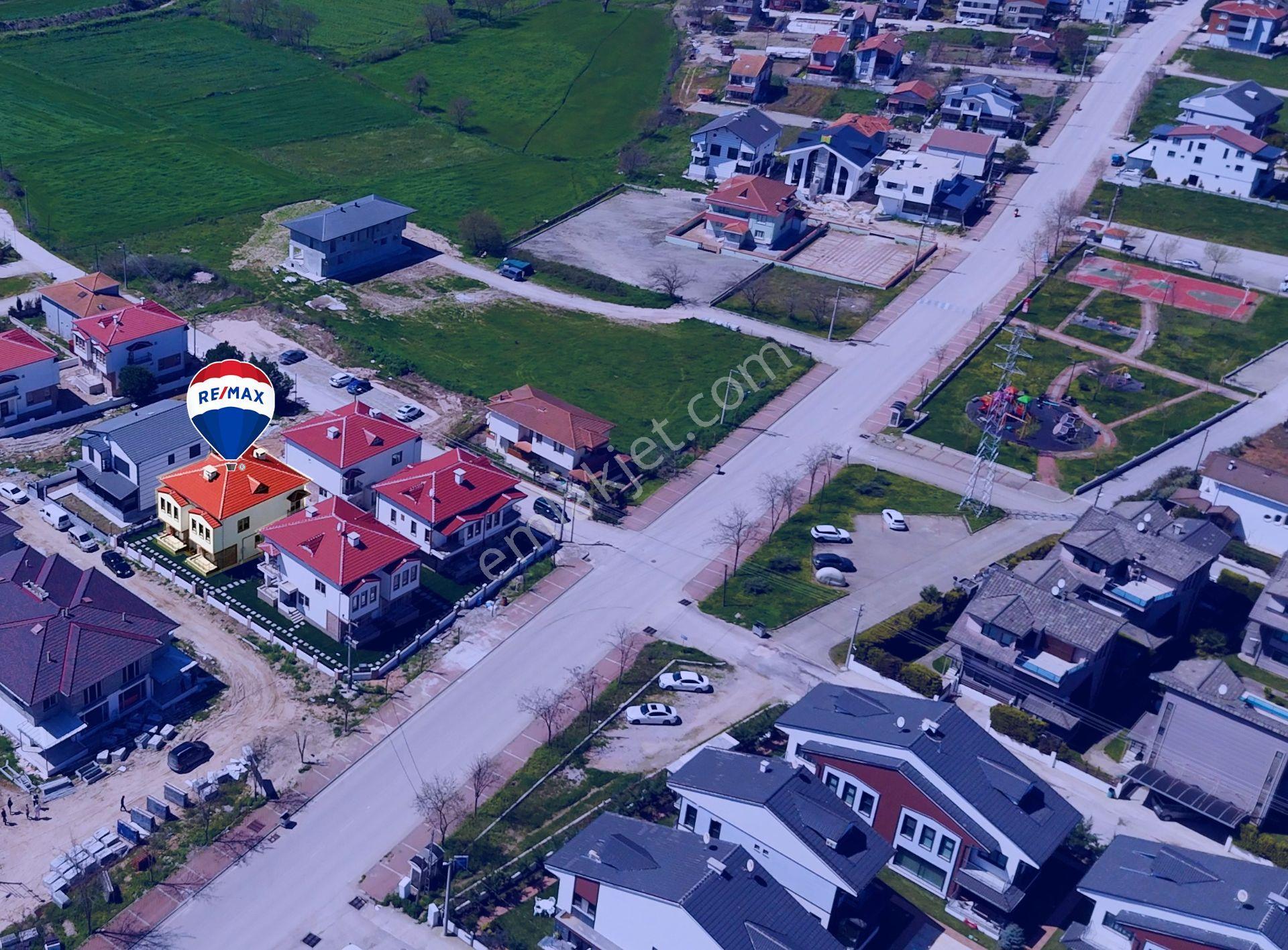 Şirintepe Kalafat Yolunda Deniz İnşaat Güvencesiyle Lüks 4+1 İkiz Villa - Görsel 33