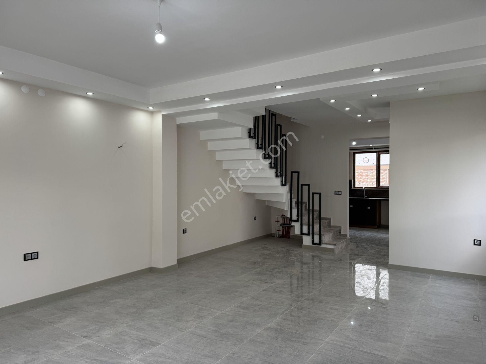 Şirintepe Kalafat Yolunda Deniz İnşaat Güvencesiyle Lüks 4+1 İkiz Villa - Görsel 7
