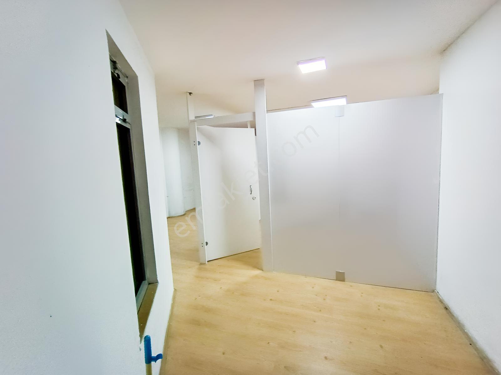 Söke İstasyon Cad. Graand Bazaar'da 38 M2 Kiralık Büro & Ofis - Görsel 25