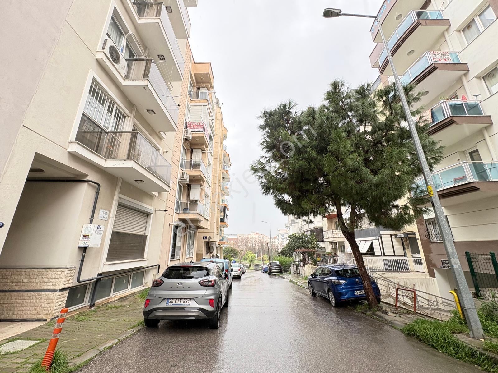 Bornova Erzenede 2 Cepheli, 2+1, Ara Kat, Asansörlü Satılık ! - Görsel 33