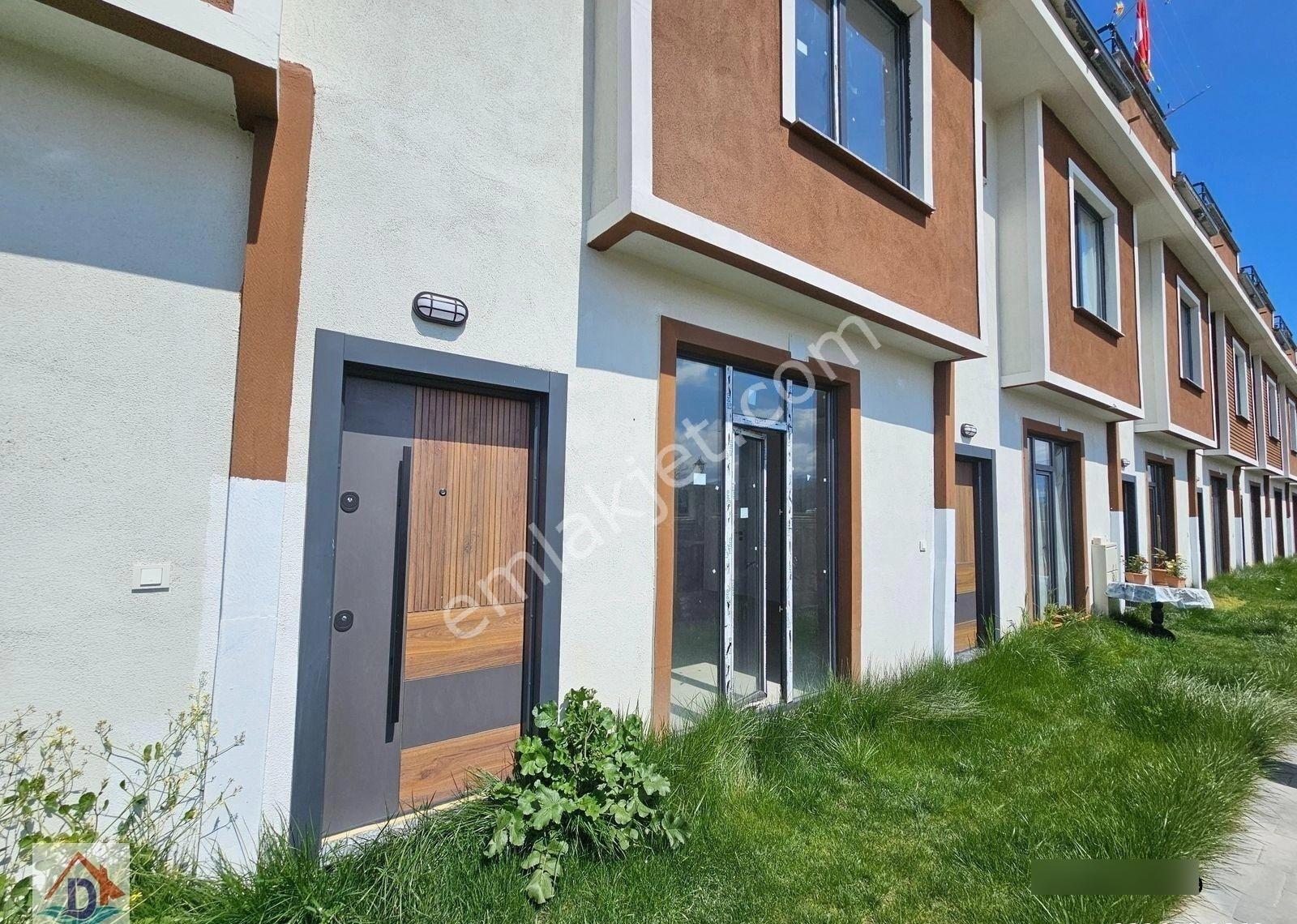 Deniz'den 3+1 Yerden Isıtmalı, Denize Yakın Fırsat Villa - Görsel 4