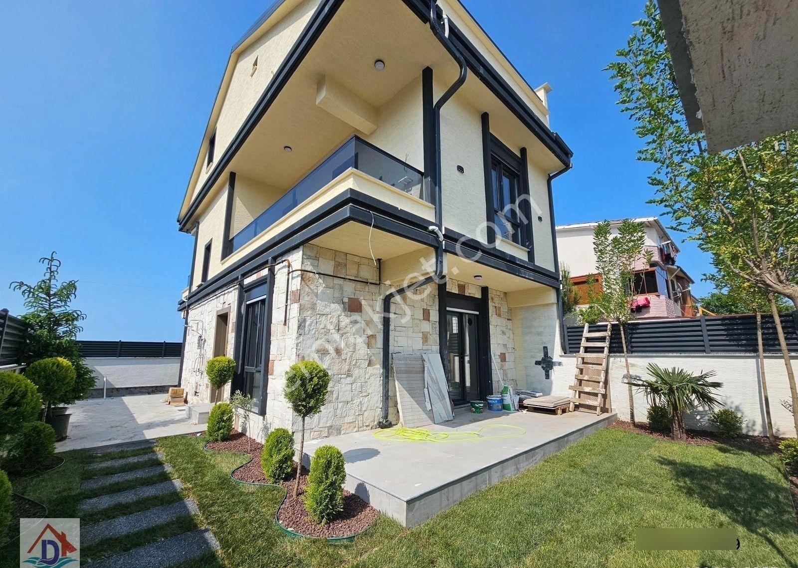 Denize 2 . Sırada , 4+1 Müstakil Parsel , Havuzlu Lüks Villa - Görsel 27