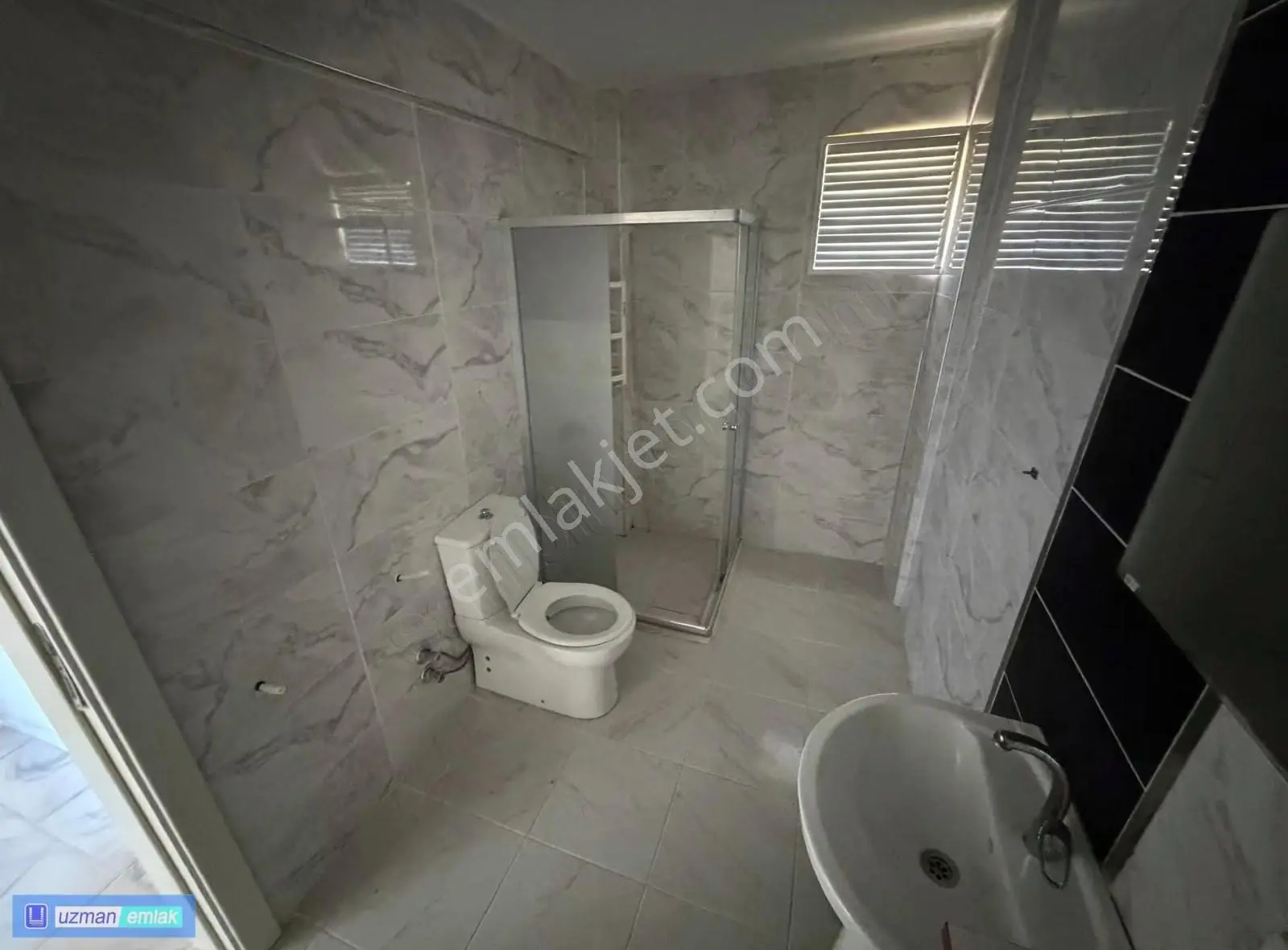 İkiçeşmelik Mahallesinde Kiralık 3+1 - Görsel 3