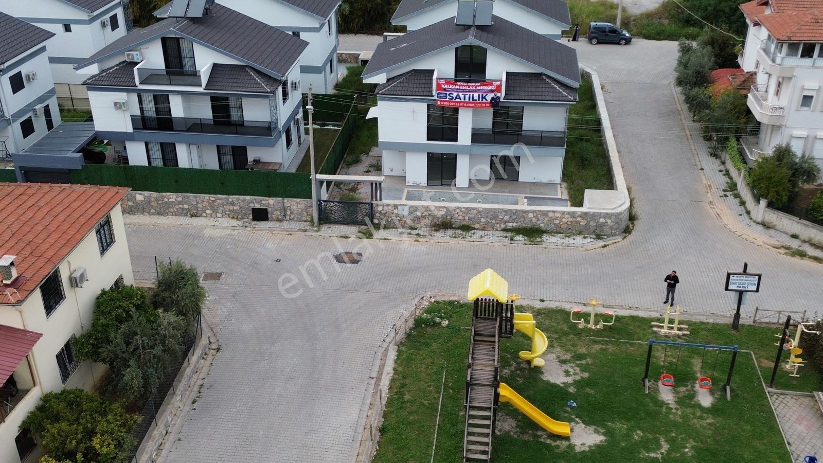 Fethiye Karagedik ( 4+1 ) Tripleks Villa Köşe Parsel Önü Park - Görsel 11