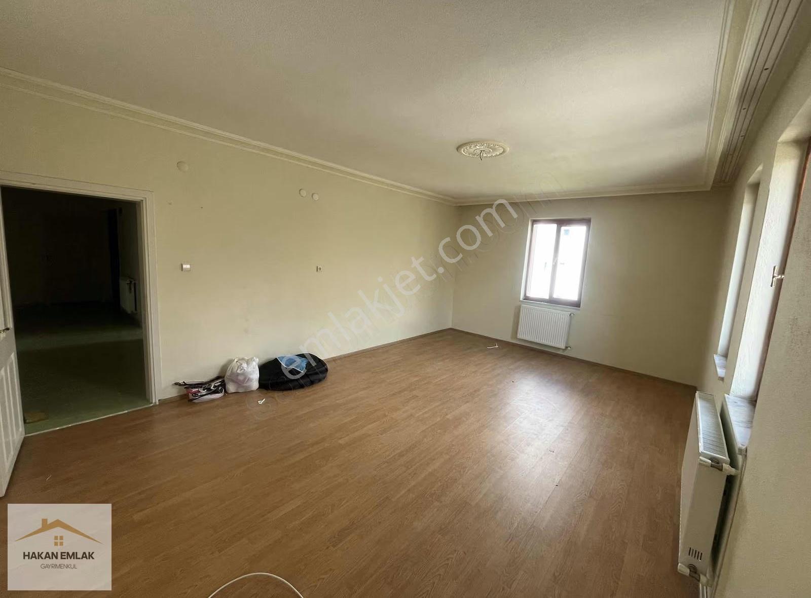 Hakan Emlak'tan Kafkasevlerde 3+1 Kiralık Daire - Görsel 21