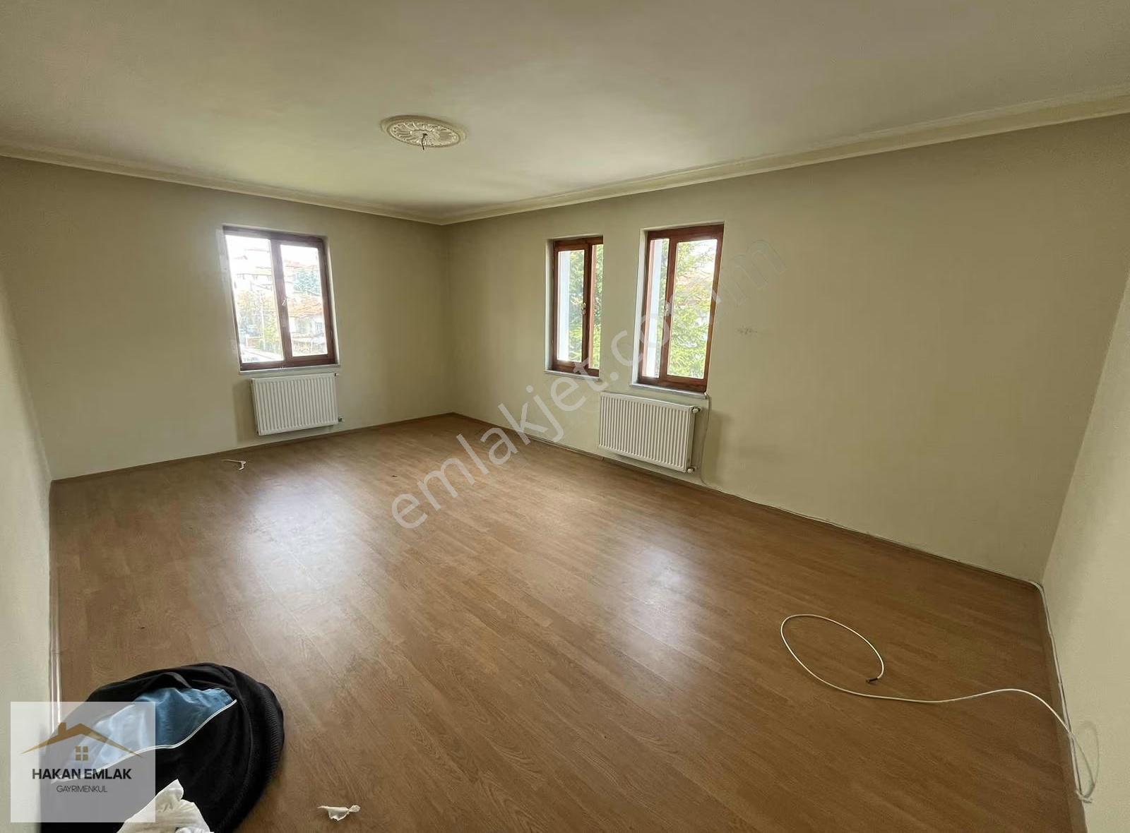 Hakan Emlak'tan Kafkasevlerde 3+1 Kiralık Daire