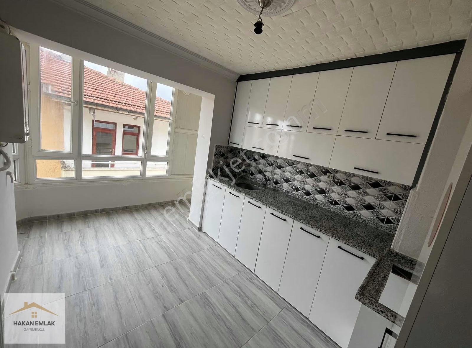 Hakan Emlak'tan Kapaklıda 2+1 Kiralık Daire