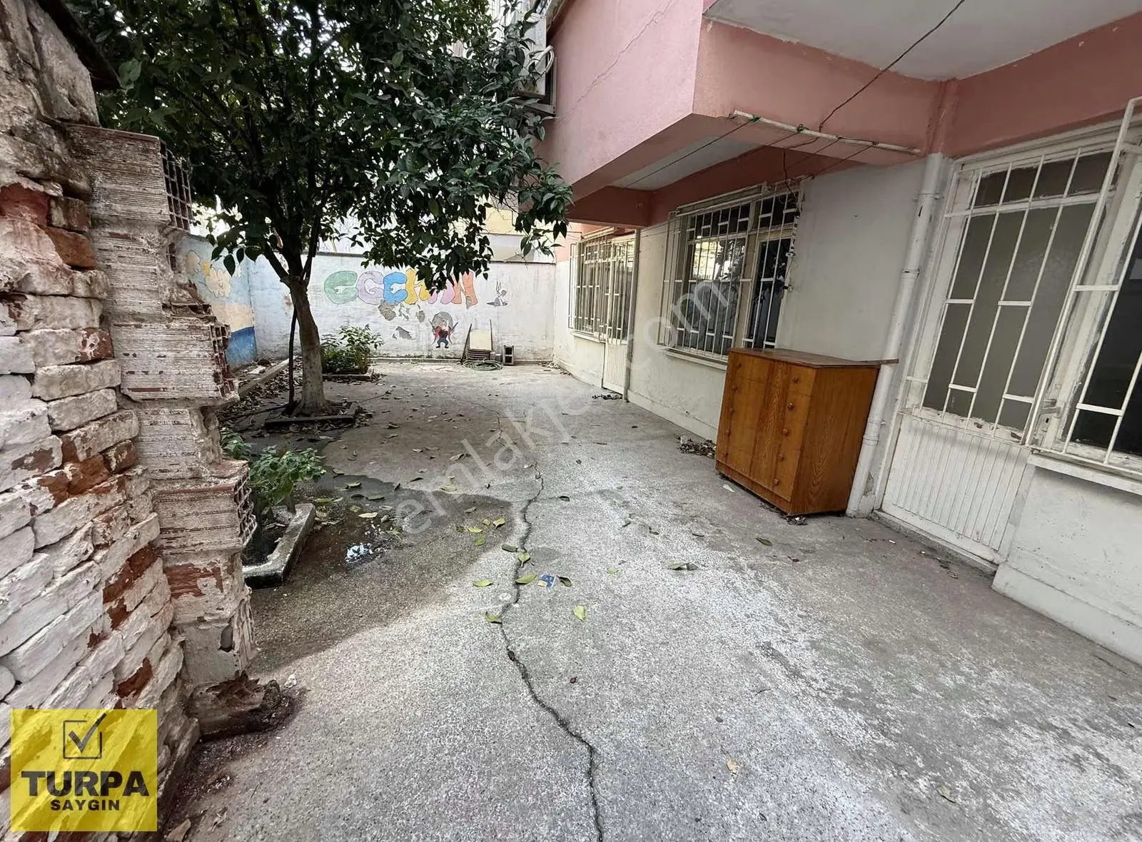 Turpa Saygından Tadilata Uygun Nezih Ve Merkezi Konumda - Görsel 2
