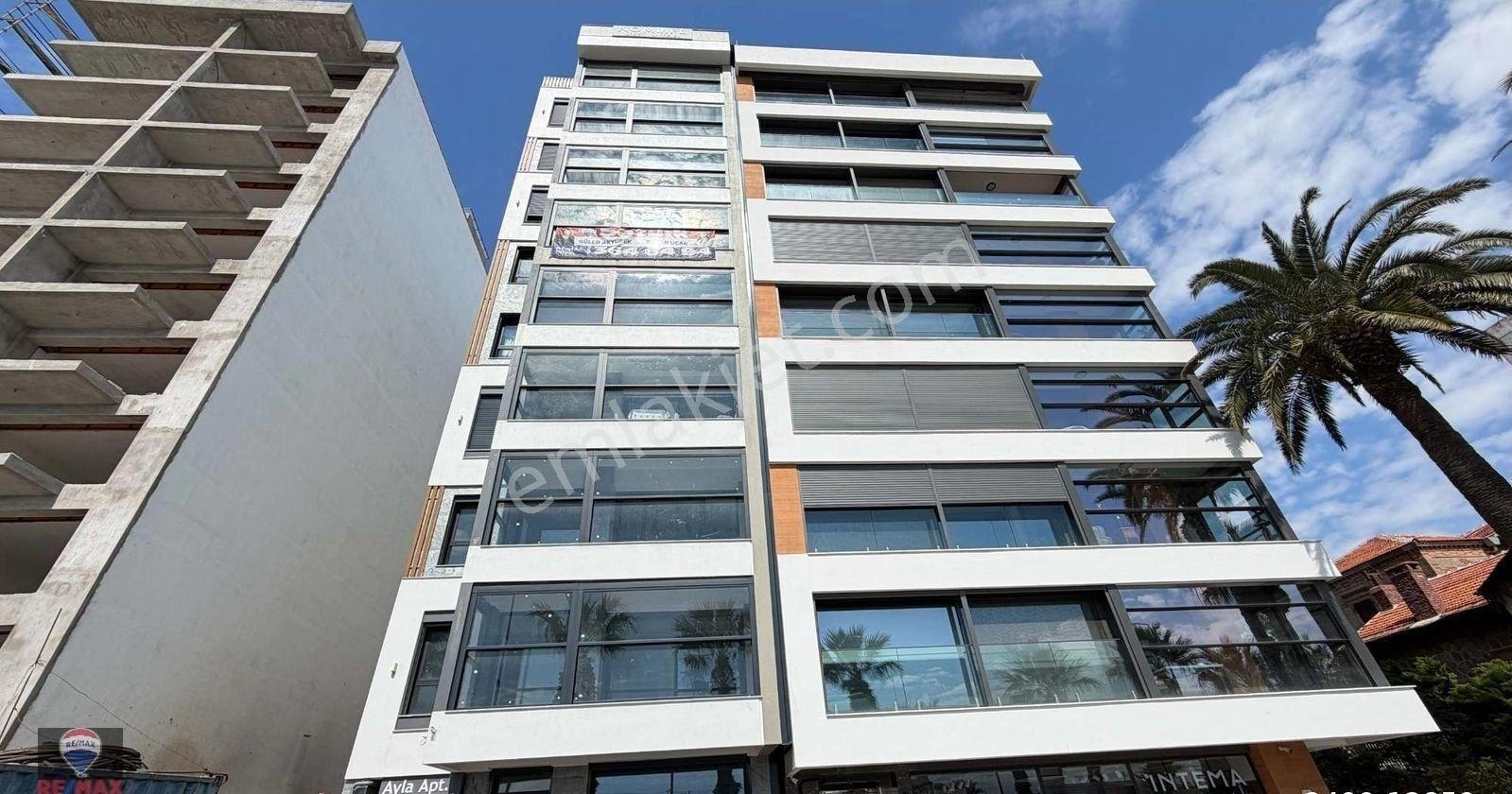 Karşıyaka'da Satılık 3+1 Yalı Daıresı - Görsel 9