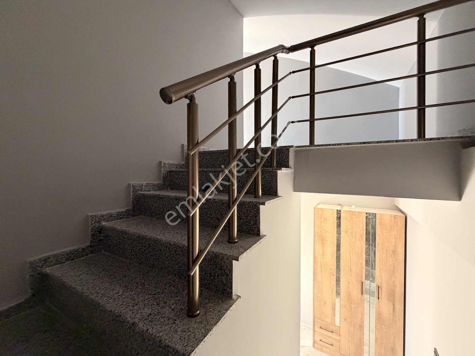Alanya'da Deniz Manzaralı Lüks Sitede 2+1 Dubleks Daire - Görsel 15