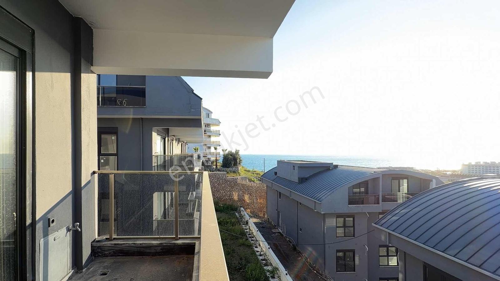 Alanya'da Deniz Manzaralı Lüks Sitede 2+1 Dubleks Daire - Görsel 7