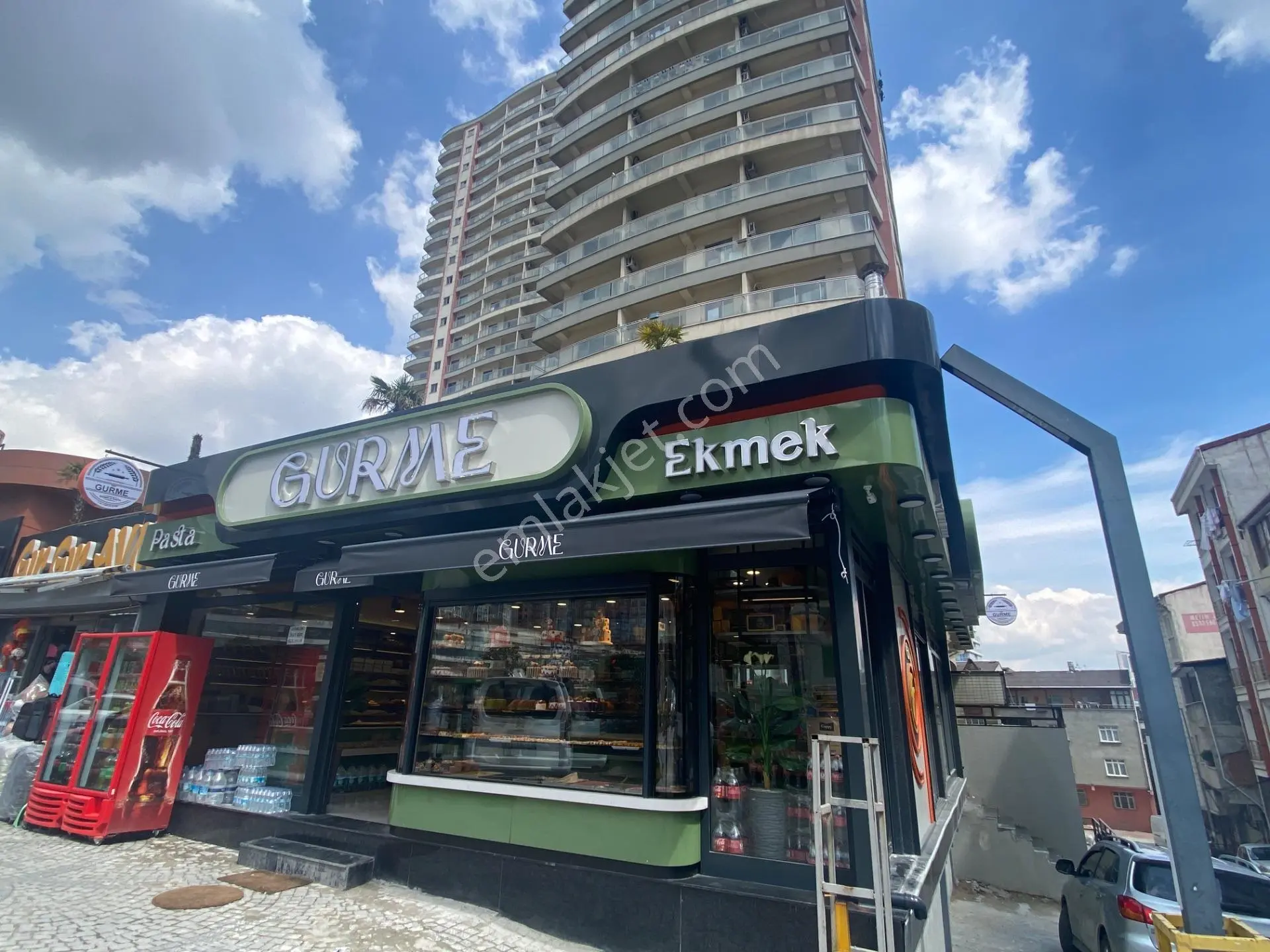 Cadde Üzeri 380 M2 Kat Mülkiyetli Satılık Pastane Fırın Cafe - Görsel 2