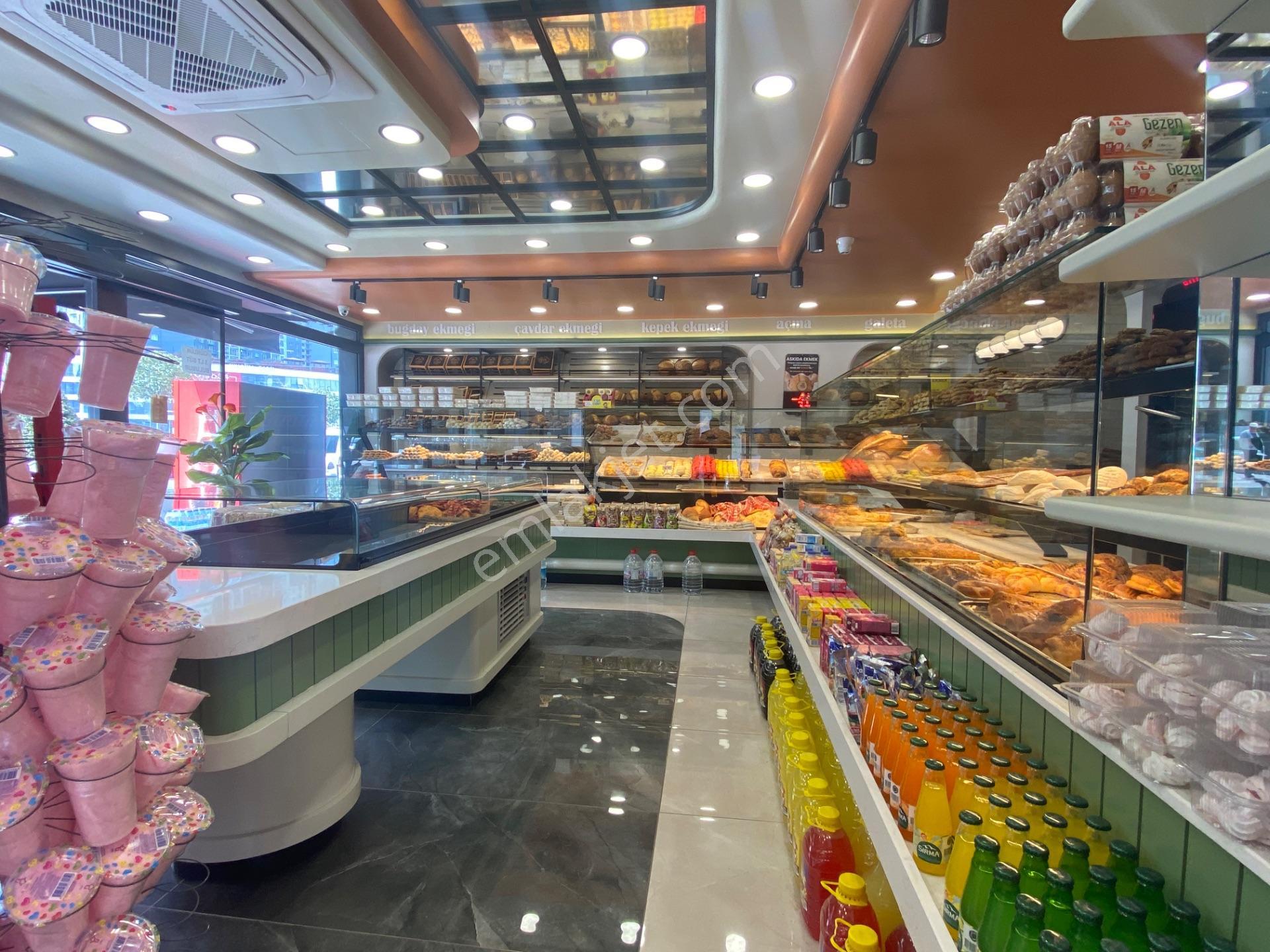 Cadde Üzeri 380 M2 Kat Mülkiyetli Satılık Pastane Fırın Cafe - Görsel 3