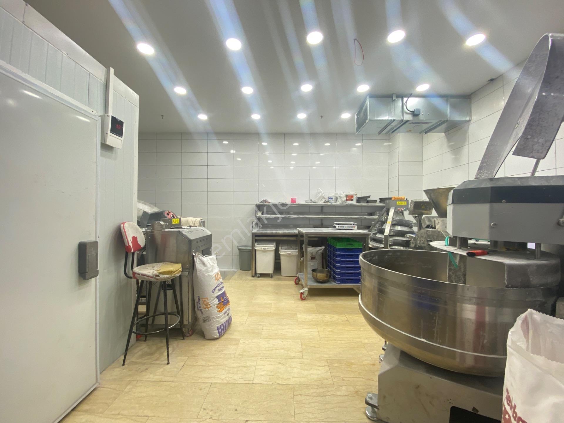Cadde Üzeri 380 M2 Kat Mülkiyetli Satılık Pastane Fırın Cafe - Görsel 14