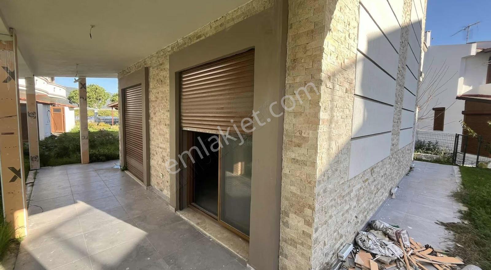 Tek Müstakil Denize 50m Villa (teklife Açık) - Görsel 17