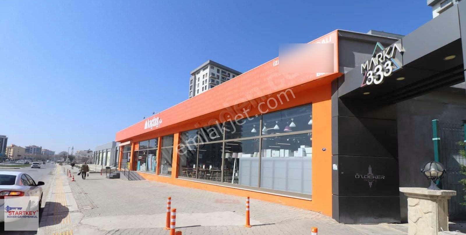 Marka 333 Sitesinde Havuz Cepheli Bahçeli Satılık 2+1 Daire - Görsel 13