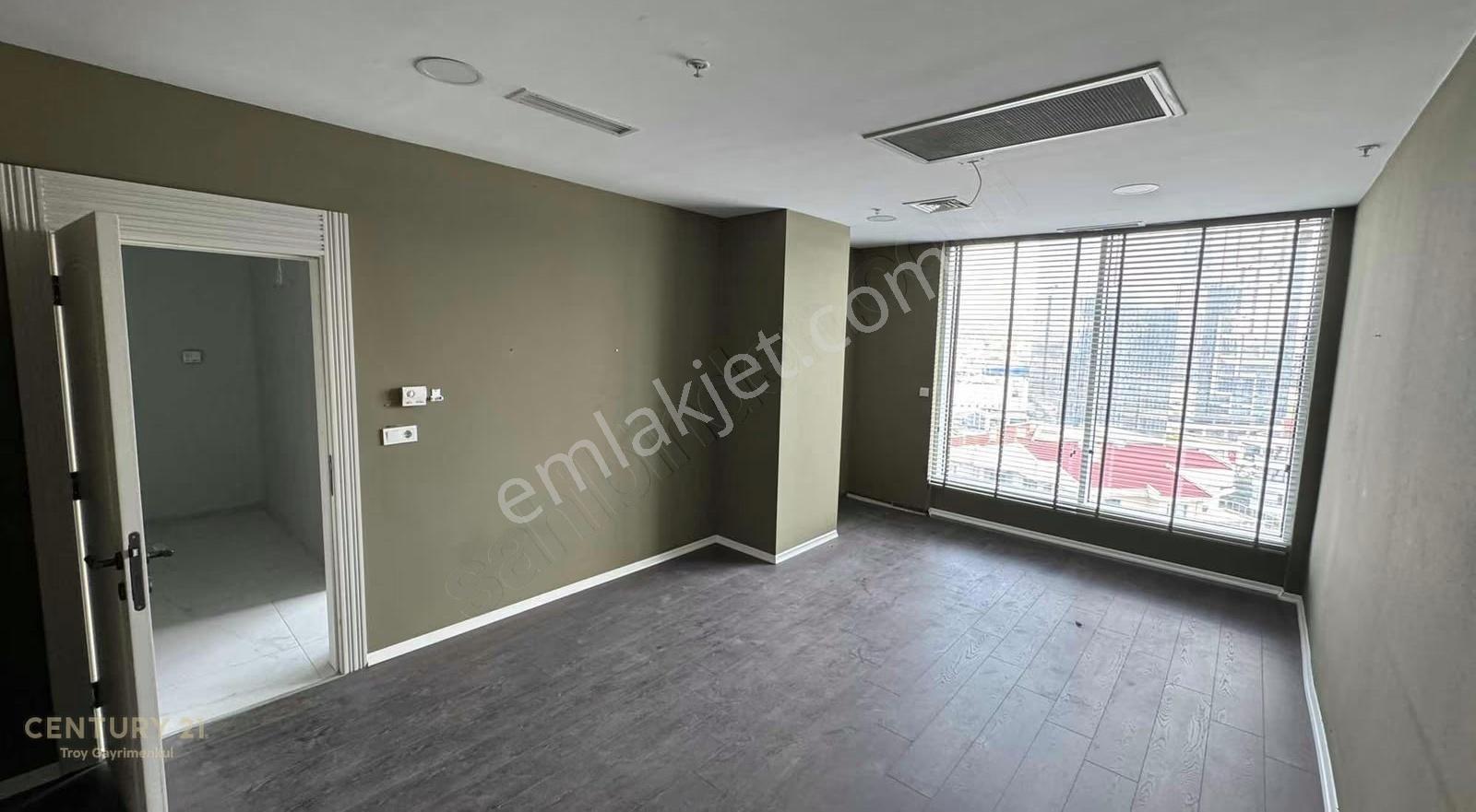 Çukurambar Farilya Residence Prestijli 154m² Ofis 5 Oda - Görsel 24