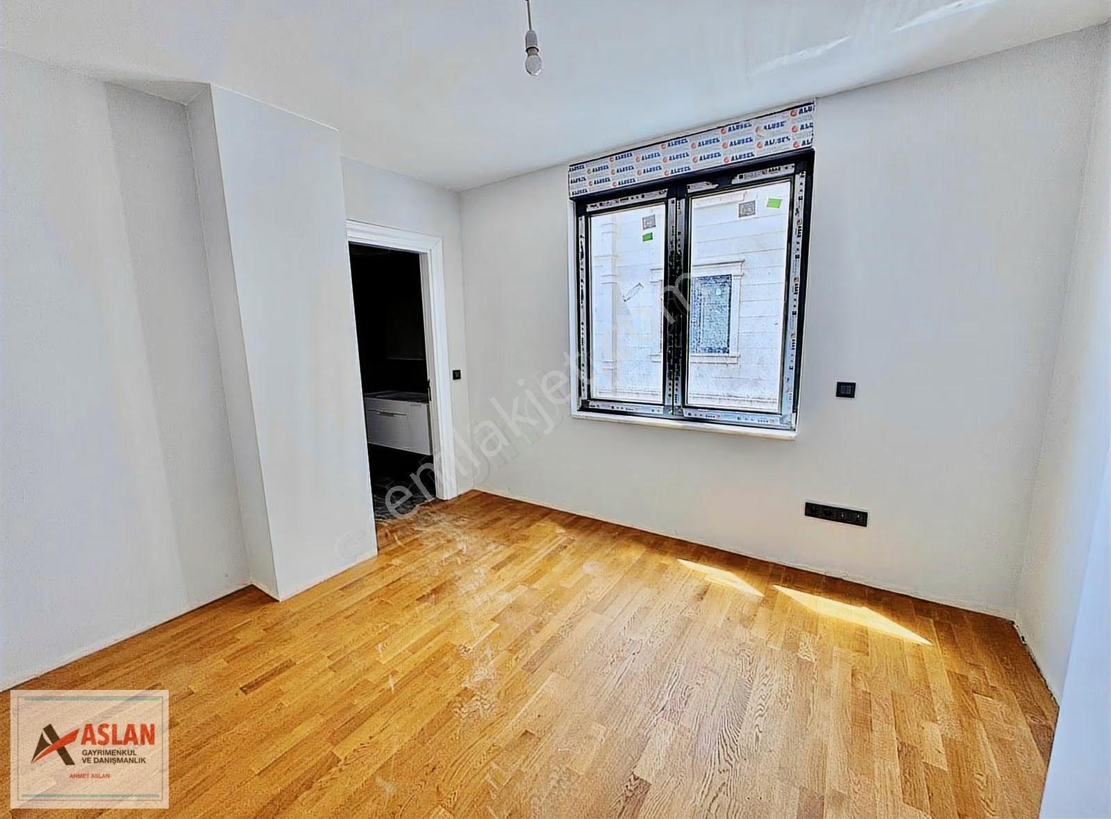 Üsküdar Güzeltepede Satılık Arakat Daire 4+1/160 M2 Brüt - Görsel 17
