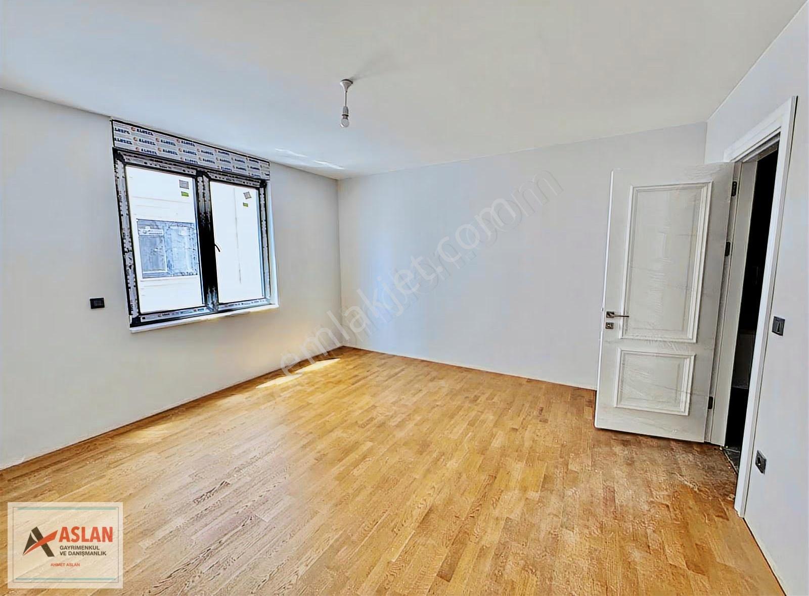 Üsküdar Güzeltepede Satılık Arakat Daire 4+1/160 M2 Brüt - Görsel 8