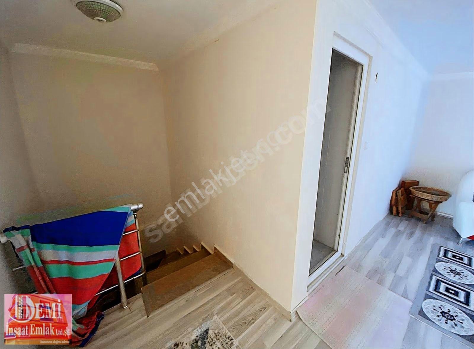 Sakarya Mahallesi'nde Ferah 4.5+1 Dubleks Daire - Görsel 4