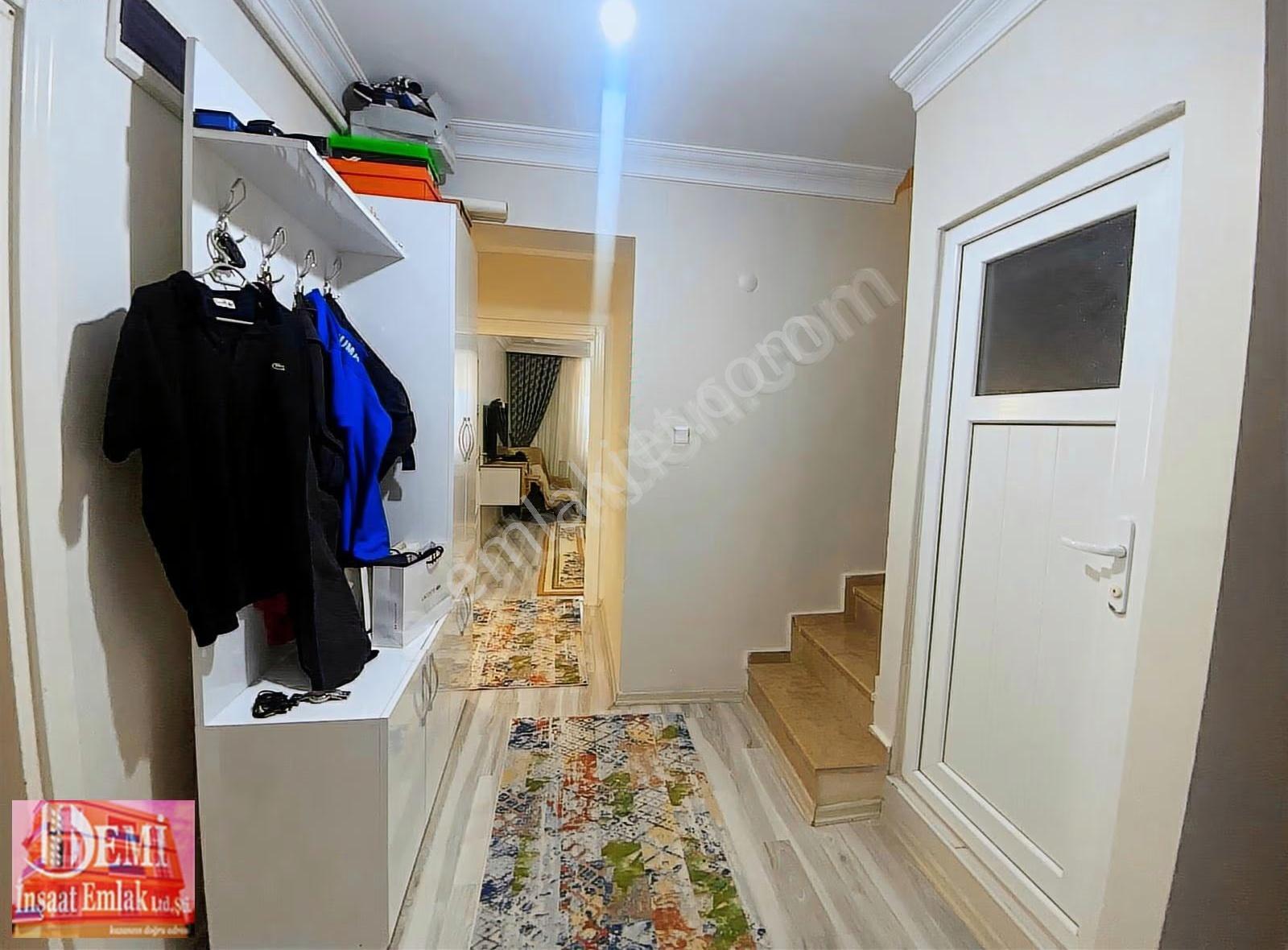 Sakarya Mahallesi'nde Ferah 4.5+1 Dubleks Daire - Görsel 14