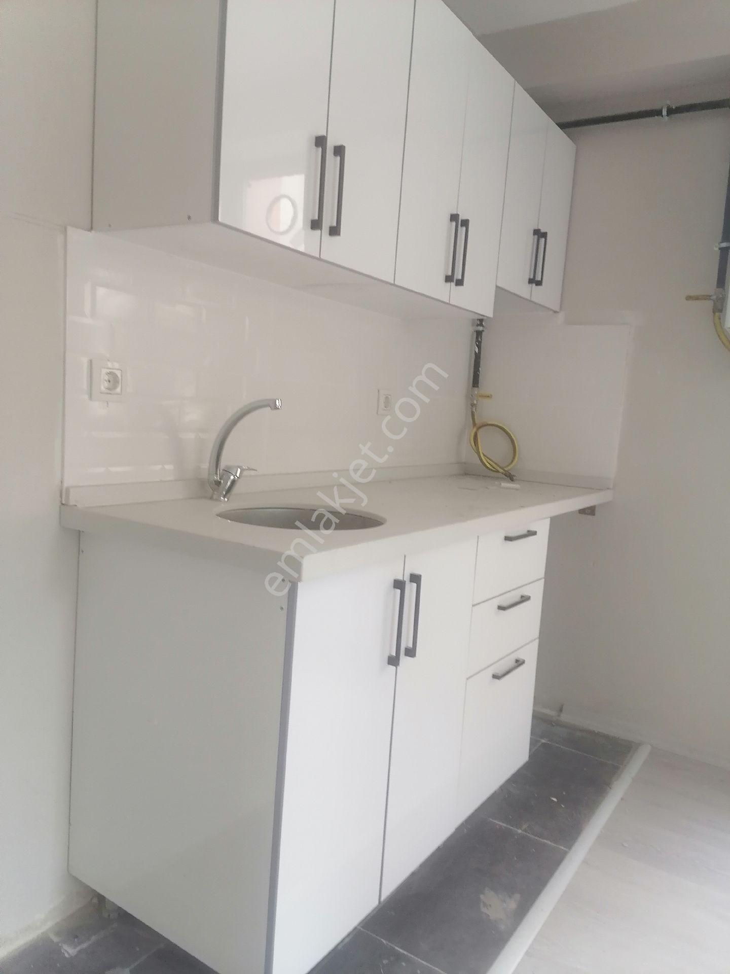 Ümraniye Çamlık İkbal Caddesi Üzerinde 1+1 Sıfır Daire Ler - Görsel 18