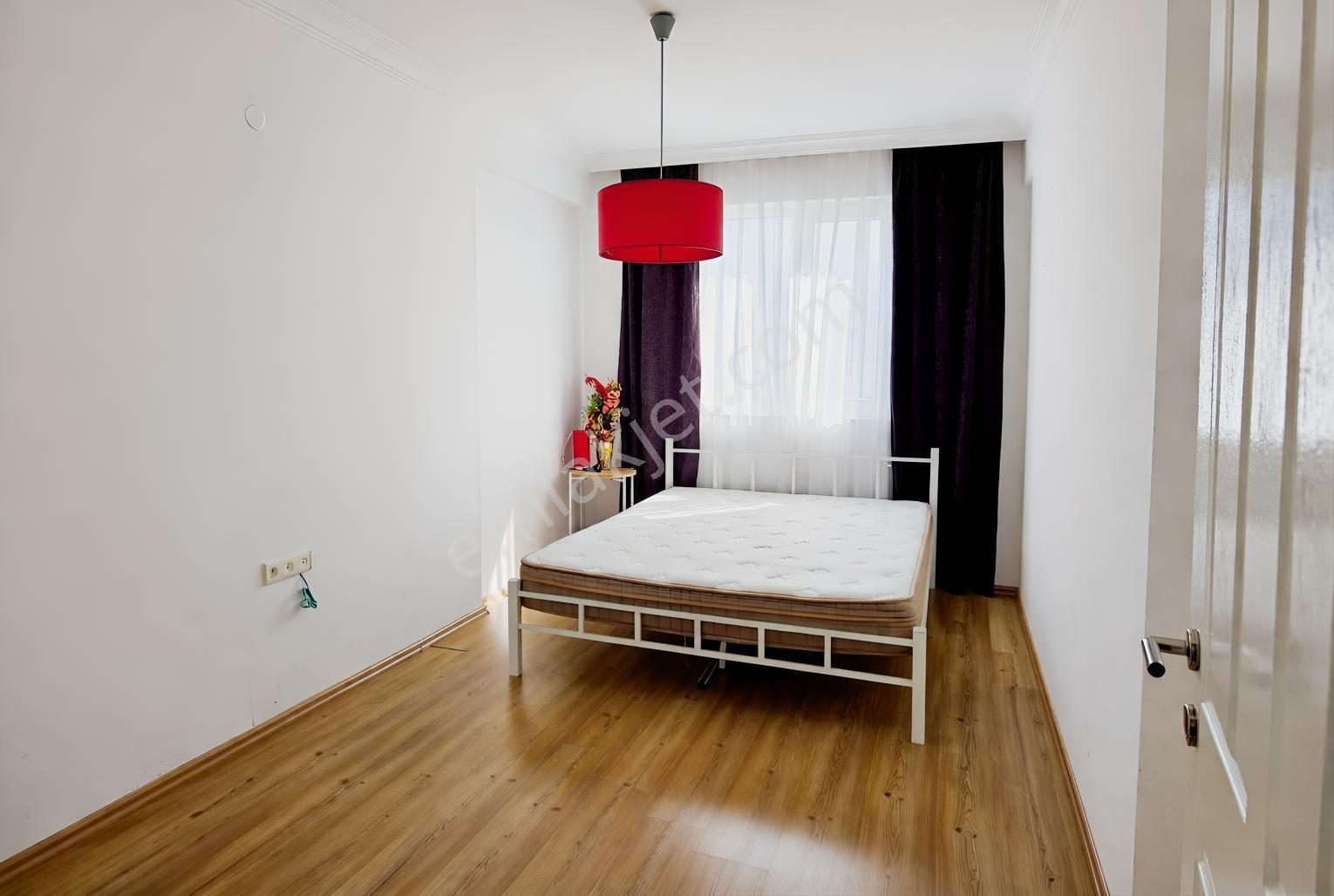 Kemerağzı Satılık Site İçinde Havuzlu Ebeveyn Banyolu 2+1 Daire - Görsel 12