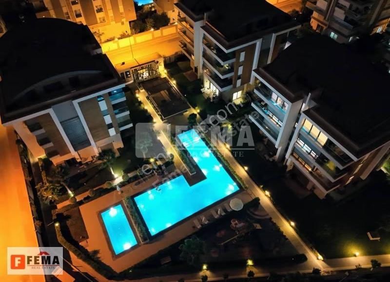Uncalıda Modern Sitede Kiralık Lüks 4+1 - For Rent | Fema | - Görsel 14