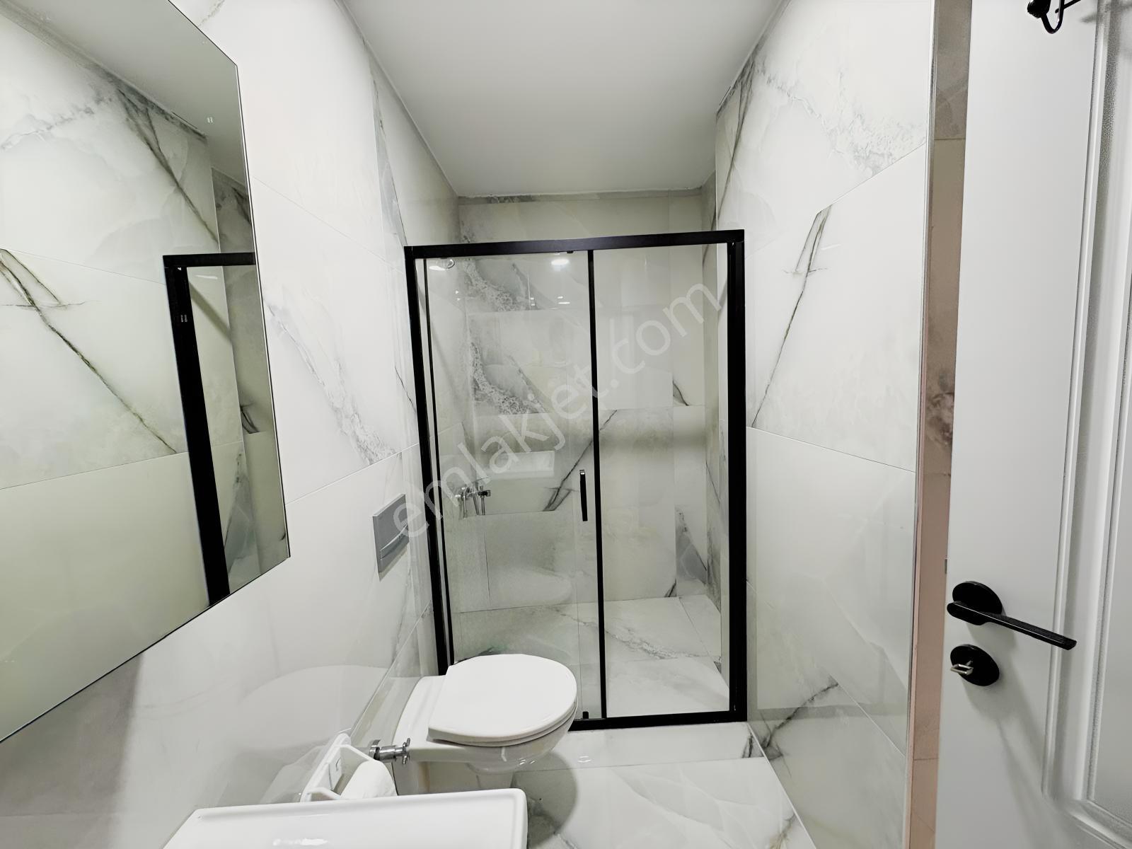 Remax Advantege'den Kurşunluda Denize Yürüme Uzaklığında 1+1 - Görsel 14