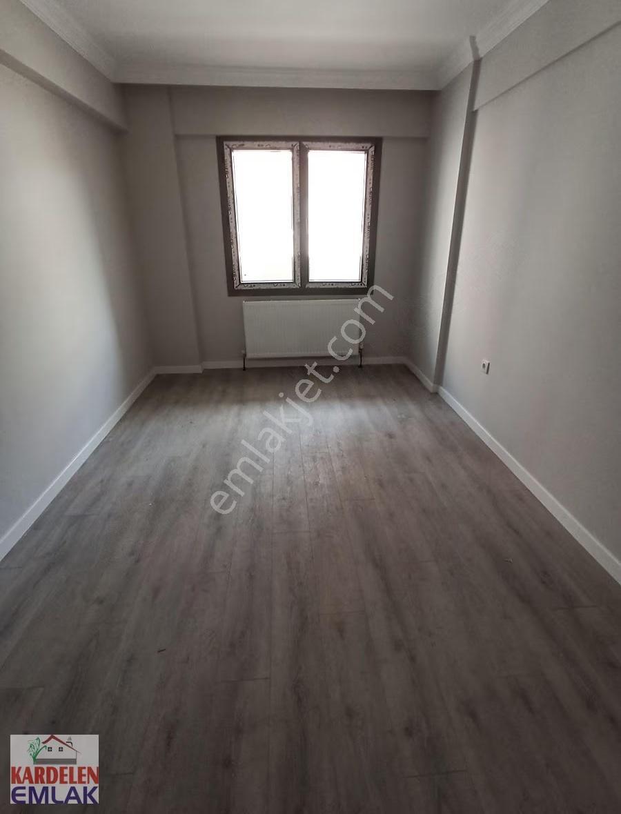 Soma Kardelen Emlak'tan Merkezde, Satılık 2+1 Daire... - Görsel 6