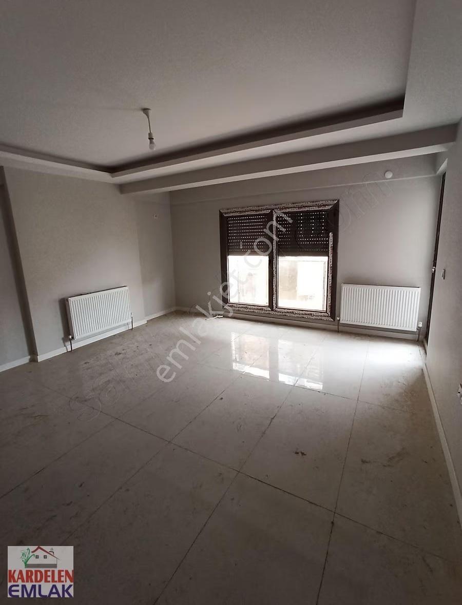 Soma Kardelen Emlak'tan Merkezde, Satılık 2+1 Daire... - Görsel 4