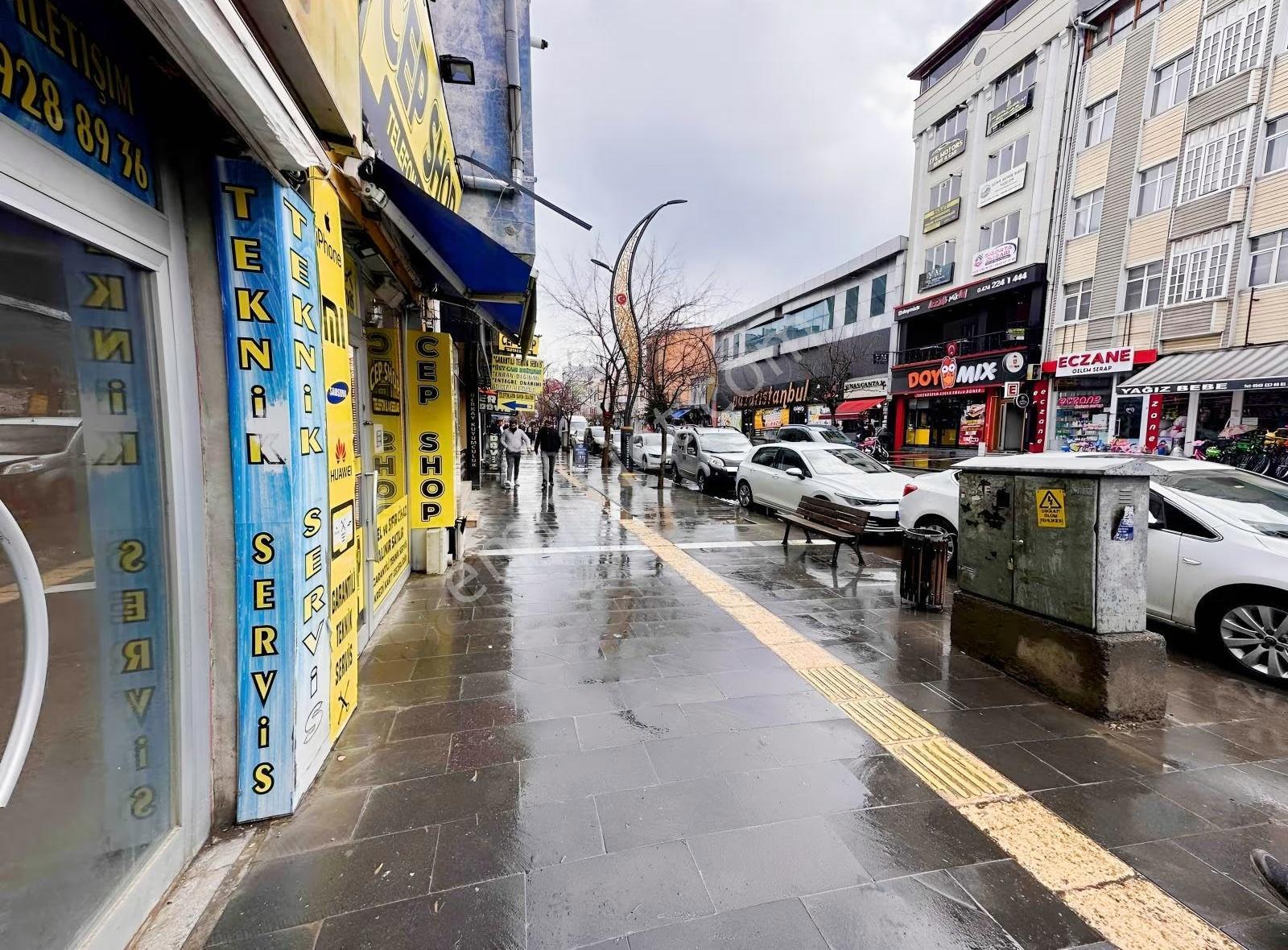 İks Emlaktan Kiralık Kazımpaşa Caddesinde İşyeri