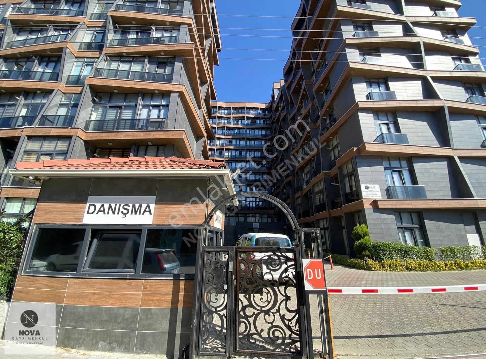 Nova'dan Dumlupınar'da Vizyon Sitesi 1+1 Dubleks Satılık Daire