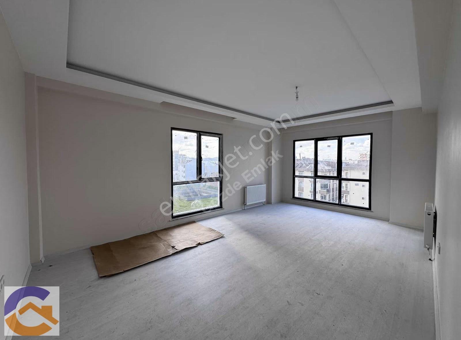 Sitede Havuzlu, Balkonlu 3+1 Daire: 120m², Ebeveyn Banyolu - Görsel 3