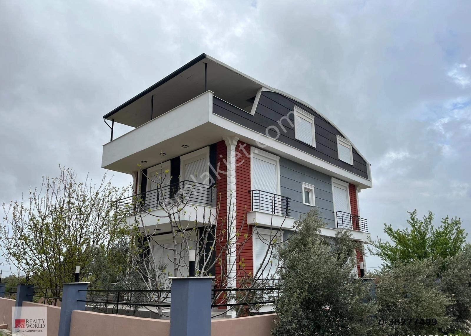 Döşemealtı'nda Satılık 5+2 Lüks Villa | Teraslı | Bahçeli - Görsel 12