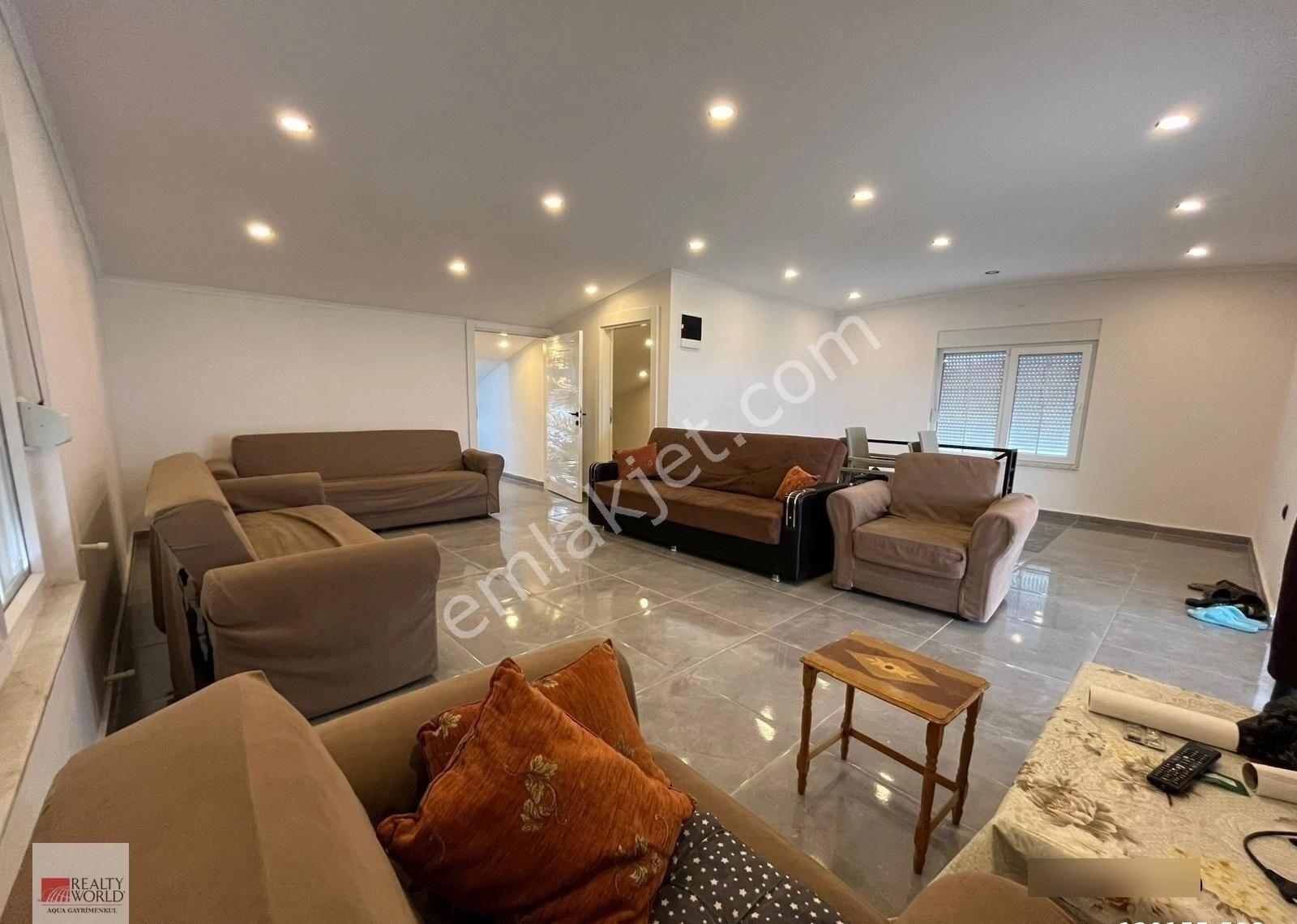 Döşemealtı'nda Satılık 5+2 Lüks Villa | Teraslı | Bahçeli - Görsel 14