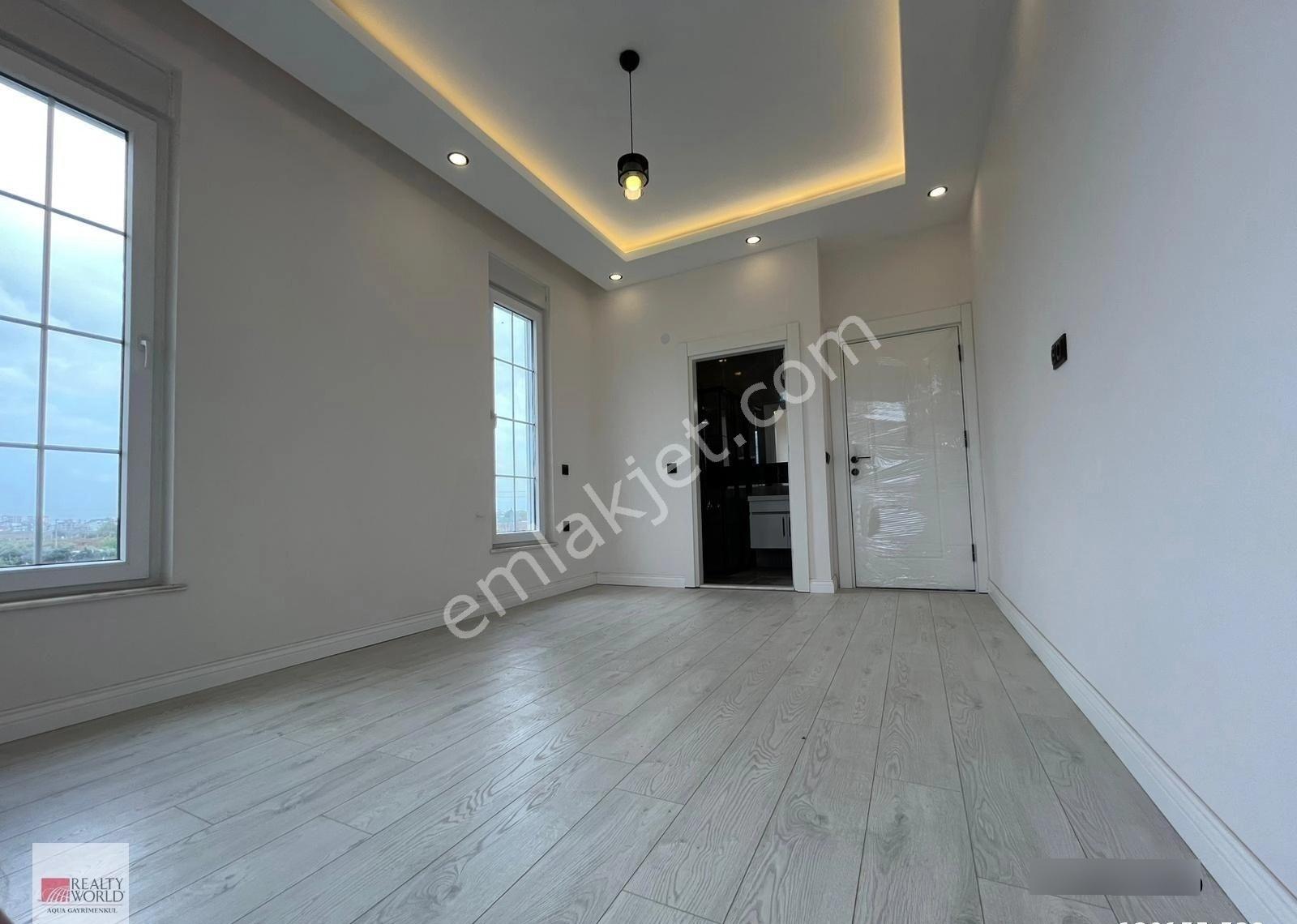 Döşemealtı'nda Satılık 5+2 Lüks Villa | Teraslı | Bahçeli - Görsel 10