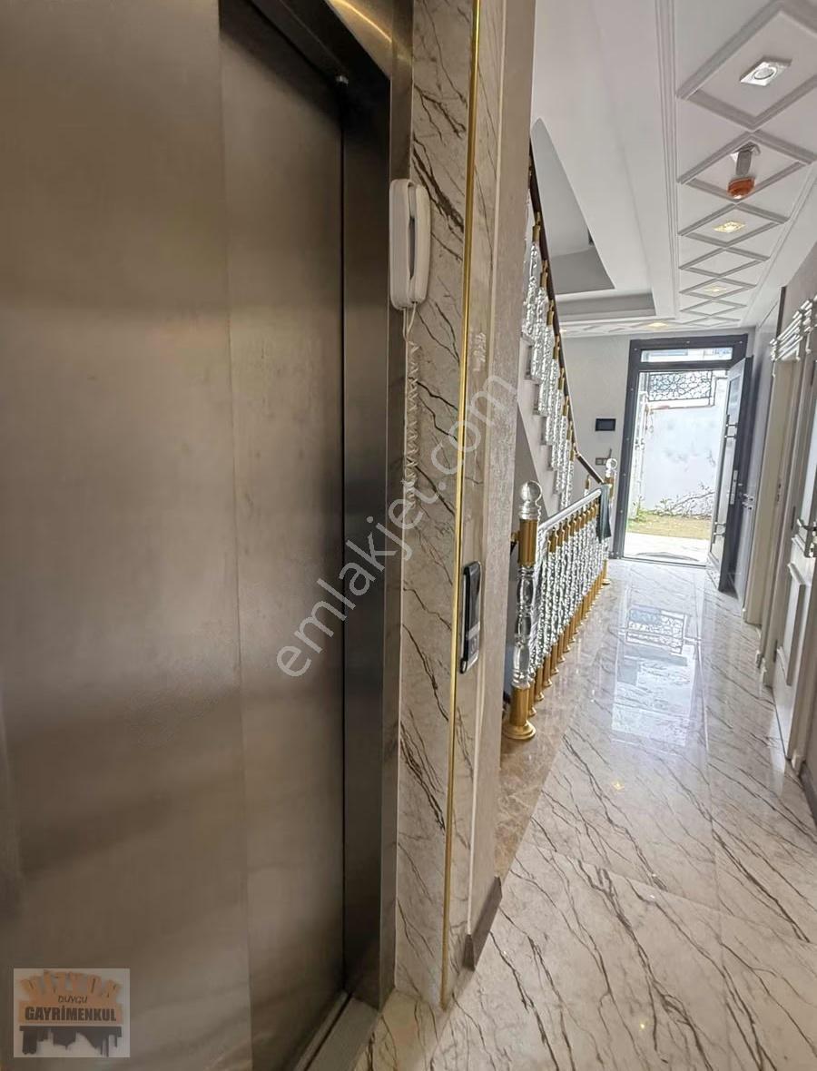 Beylikdüzü Kavaklı Mustakil Havuzlu Villa - Görsel 2
