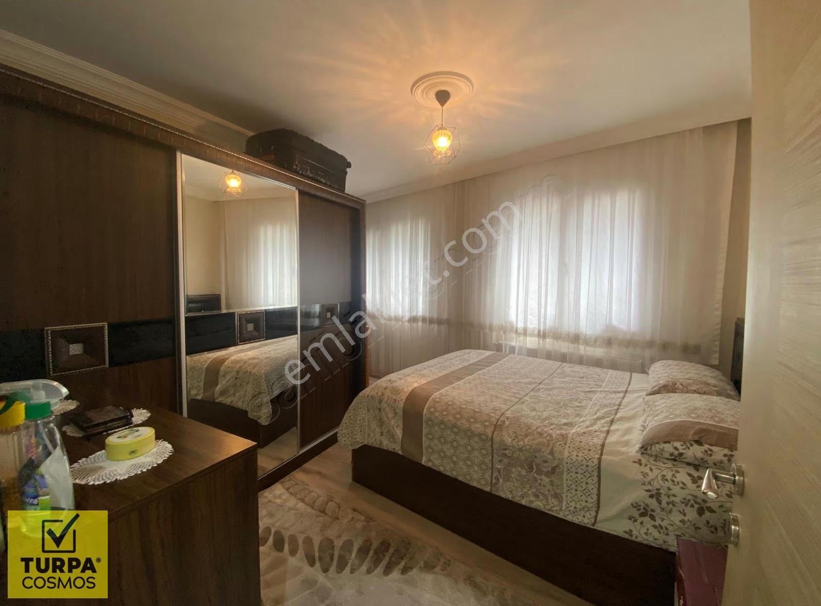 Konak'da Site İçi Otoparklı Çift Asansörlü Geniş 2+1 Daire - Görsel 12