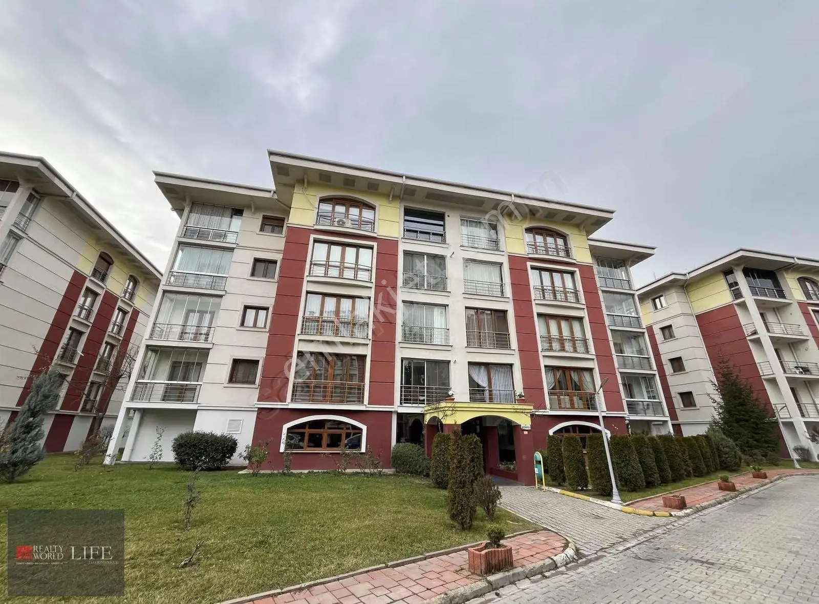 Rw Lıfe// Kentpark Konaklarında Satılık 3+1 Güney Cephe Daire